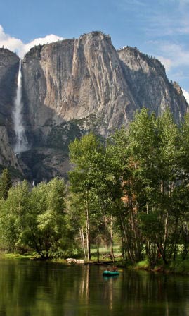 Yosemite National Park - Relaxing river and mountain with waterfall